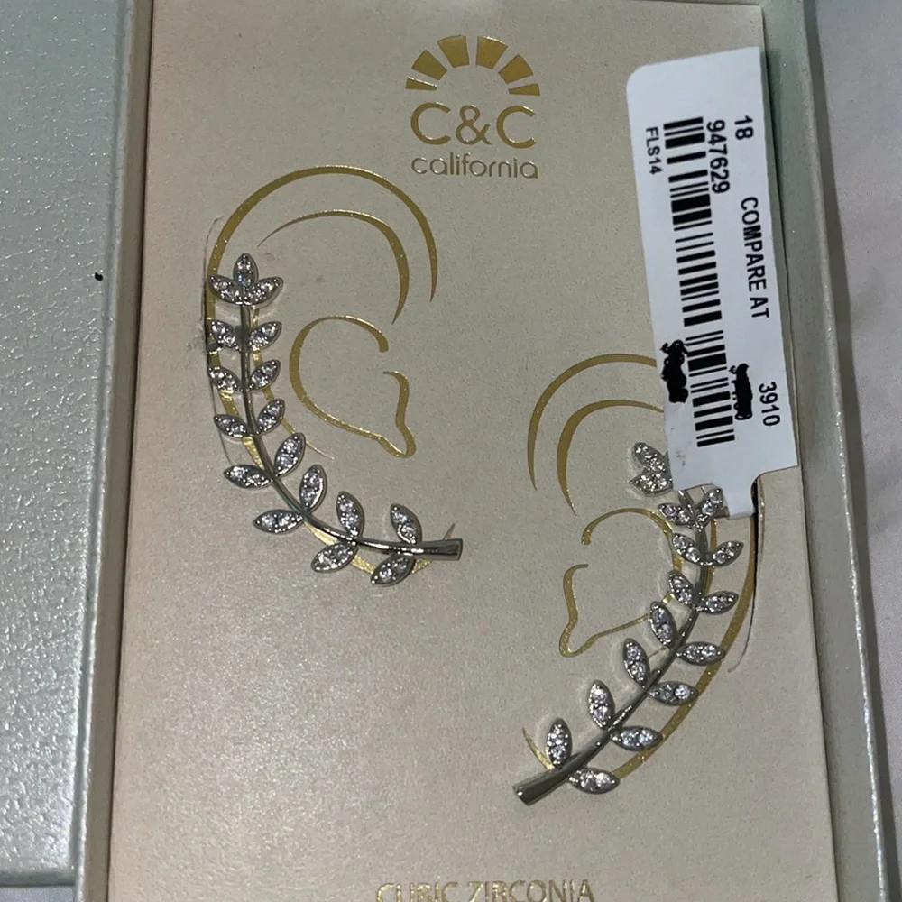 Earring - Picture 3 of 4